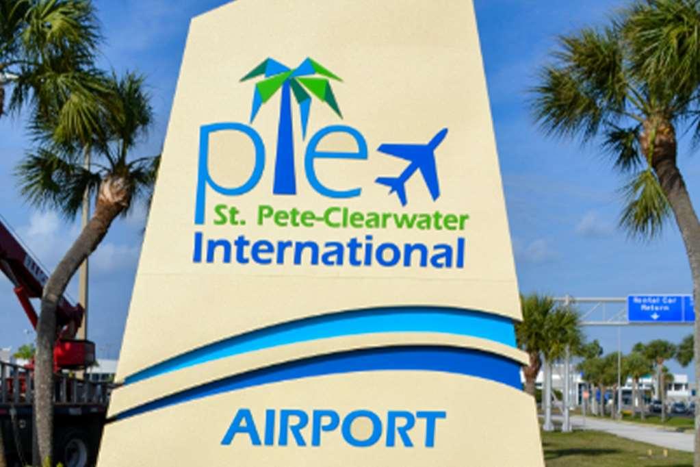 Comfort Inn & Suites St Pete - Clearwater International Airport Extérieur photo