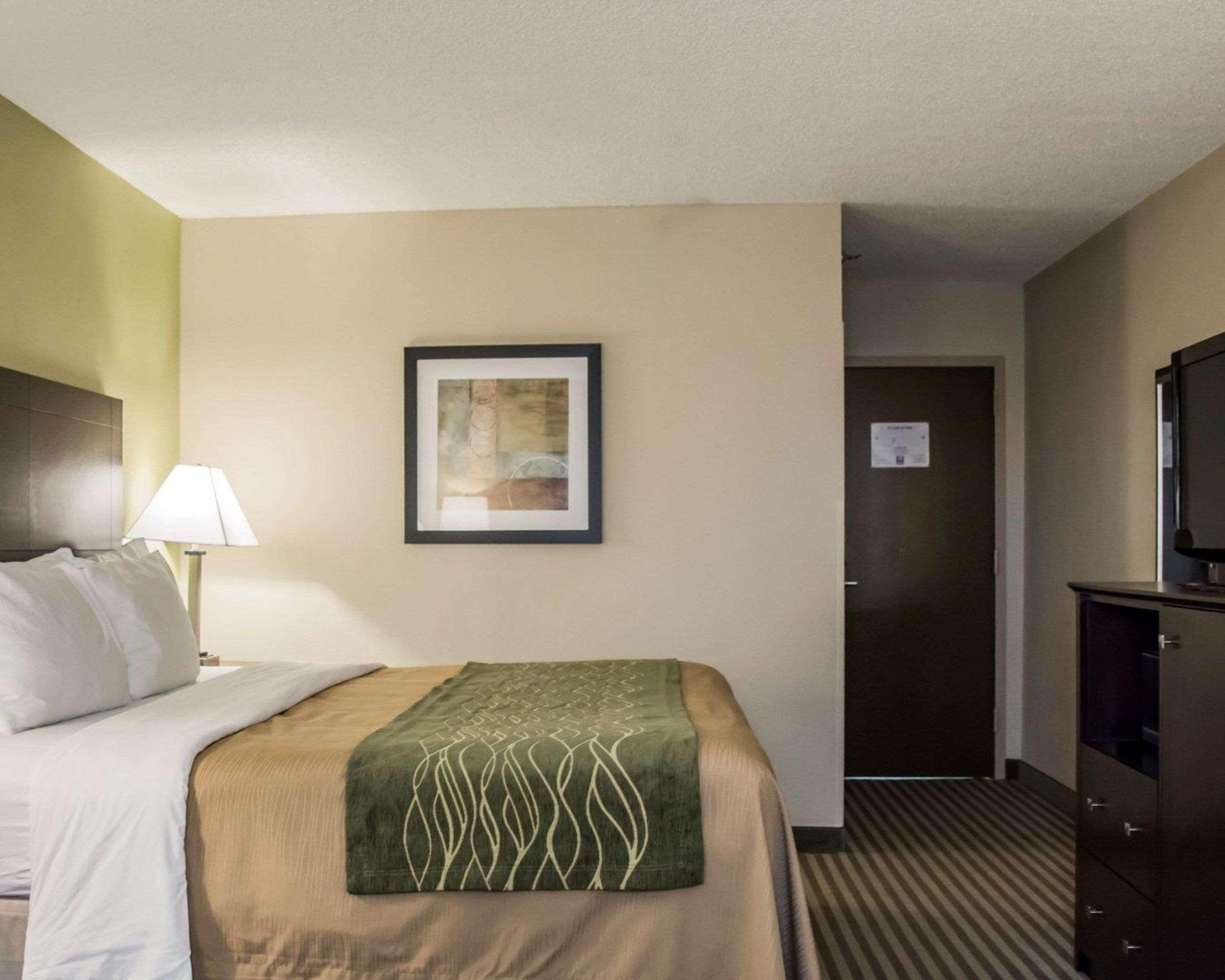 Comfort Inn & Suites St Pete - Clearwater International Airport Extérieur photo